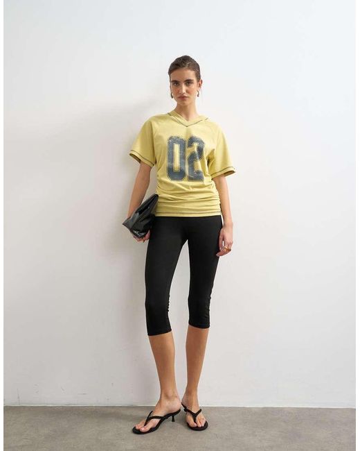 TOPSHOP Natural Micro V-neck Ruched Sides Graphic Tee