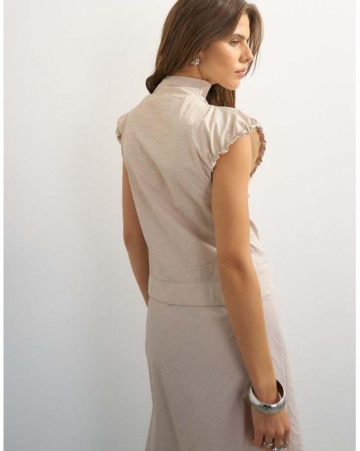TOPSHOP Brown Techy High-neck Short-sleeved Zip-through Top