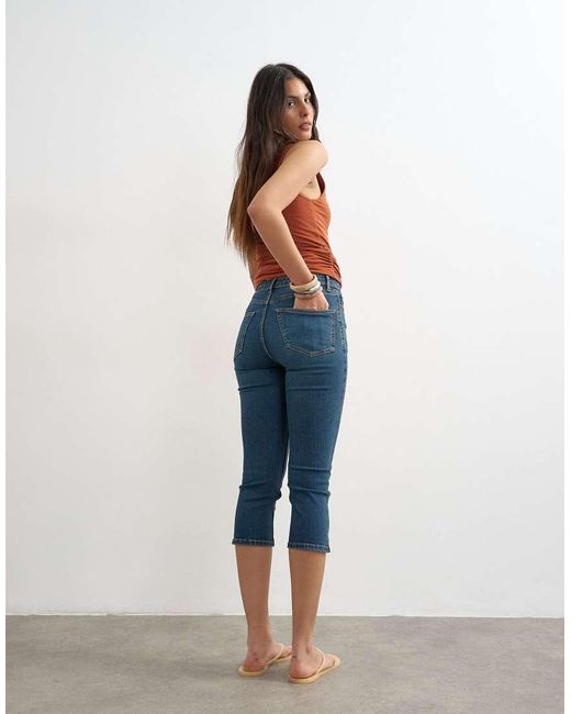 TOPSHOP Blue High Rise Capris Jean