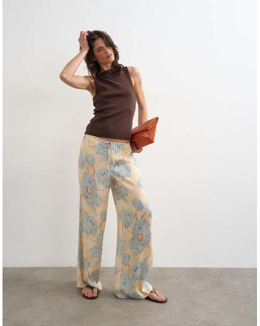 TOPSHOP White Printed Floral Jaquard Satin Wide Leg Trouser