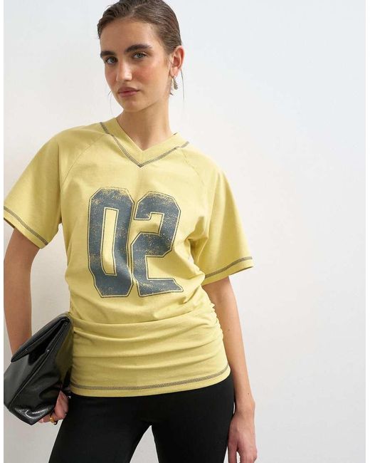 TOPSHOP Natural Micro V-neck Ruched Sides Graphic Tee