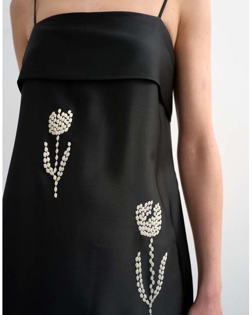 TOPSHOP Black Lapel Bust Maxi Dress With Embroidered Flowers