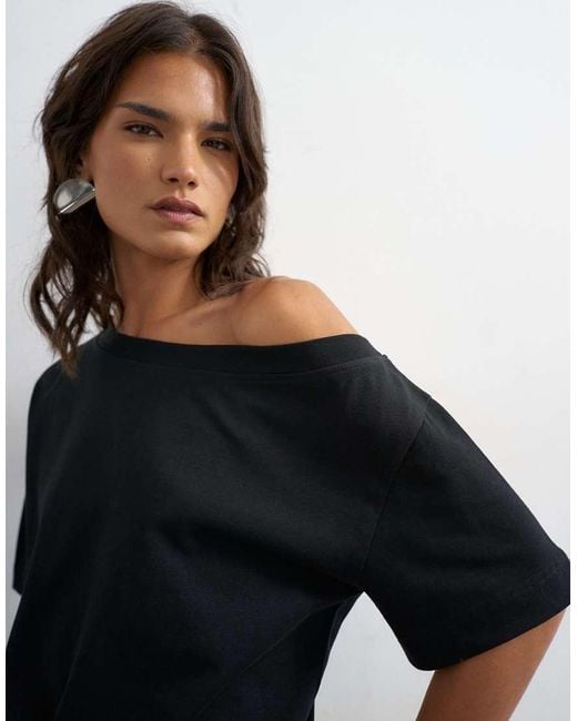 TOPSHOP Black Fallen Shoulder T-shirt