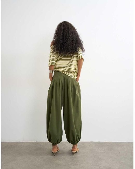 TOPSHOP Green Deep Yoke Balloon Trouser