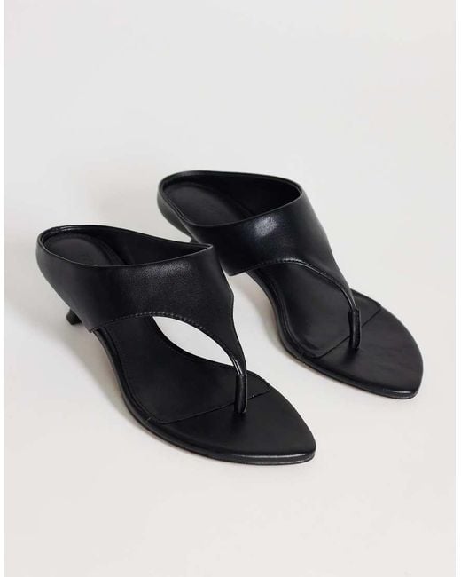 TOPSHOP Black Nancy Toe Thong Mid Heel Sandal