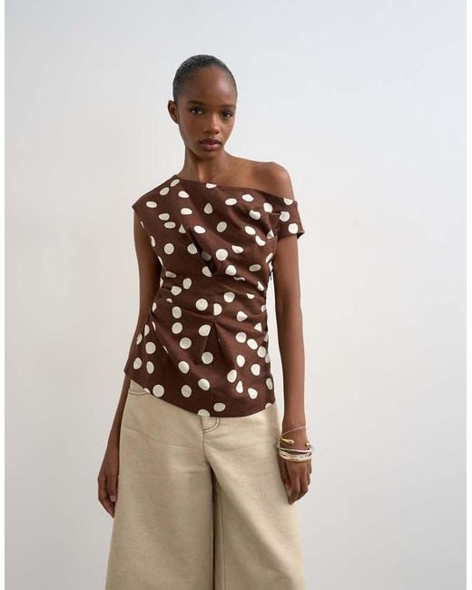TOPSHOP Natural Linen Cinched Waist Asymmetric Twist Shoulder Top