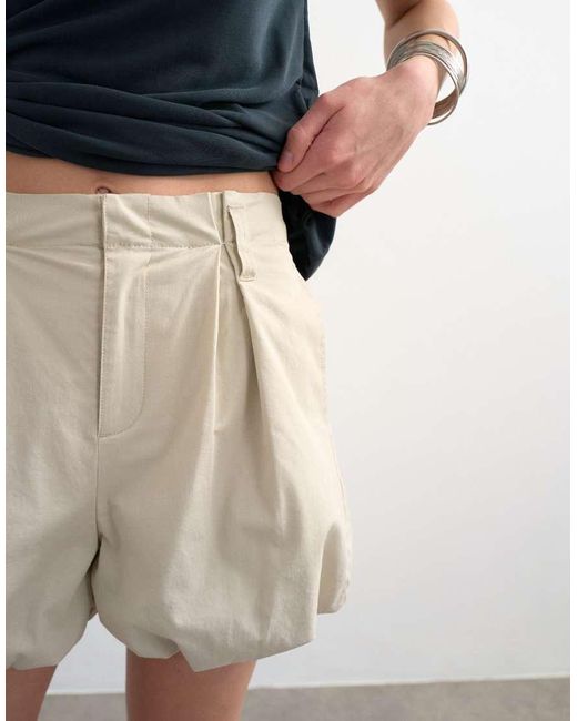TOPSHOP White Bubble Hem Clean Shorts