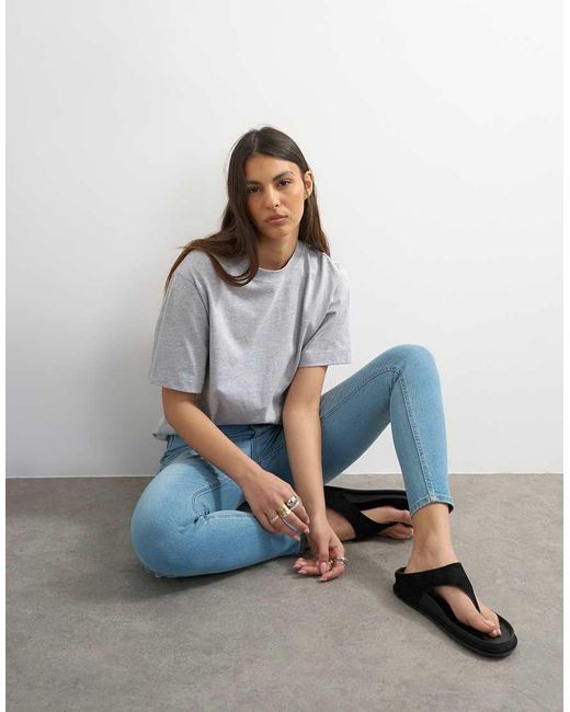 TOPSHOP White Jamie High Rise Jeans
