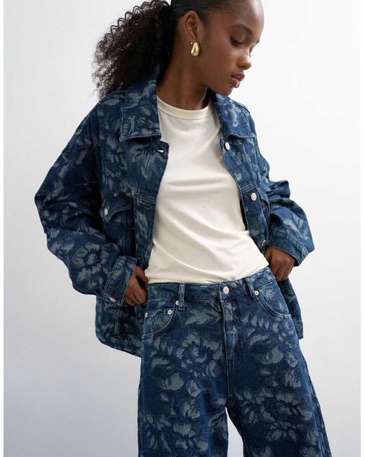 TOPSHOP Blue Barrel Mid Rise Jean