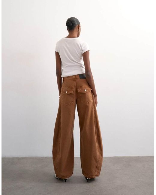 TOPSHOP White Horseshoe Mid Rise Barrel Leg Jeans