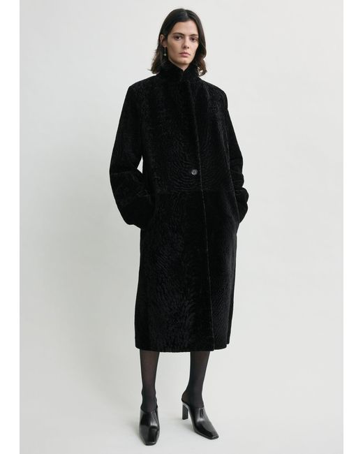Totême Black Classic Shearling Coat