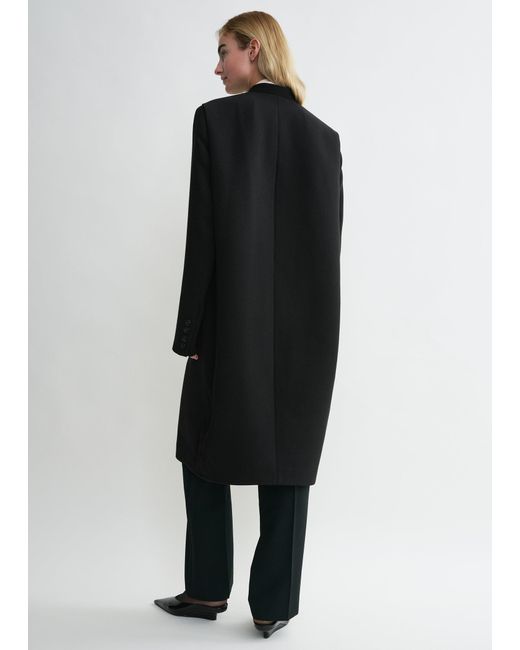 Totême  Black Deep Pleat Coat