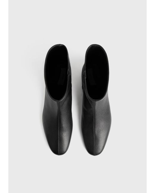 Totême  Black Grained-Leather Ankle Boots