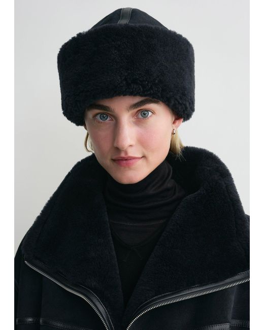 Totême  Blue Shearling Winter Hat