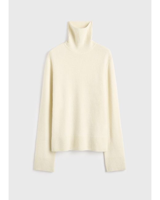 Totême White Cashmere Turtleneck