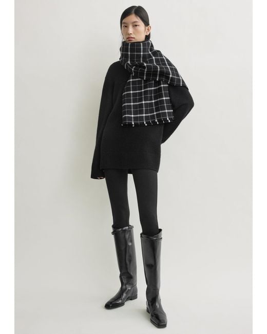 Totême Black Windowpane Scarf
