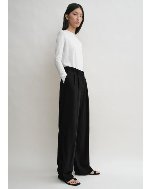Totême White Double-Pleat Summer Trousers
