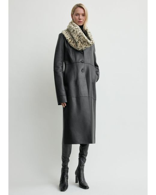 Totême  Natural Stracciatella Shearling Muff