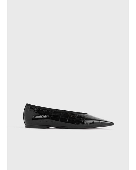 Totême  White Minimalist Croco-Embossed Ballerinas