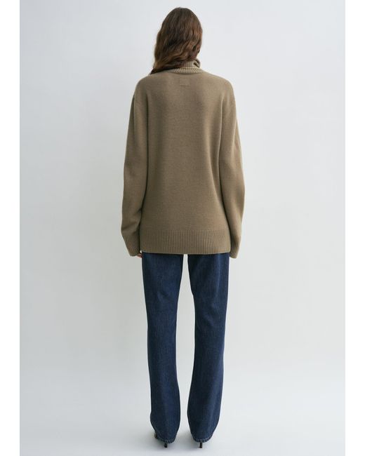 Totême  Natural Cashmere Turtleneck