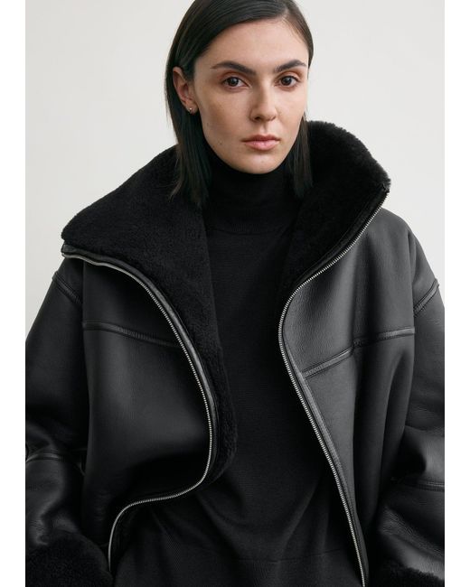 Totême Black Signature Shearling Jacket