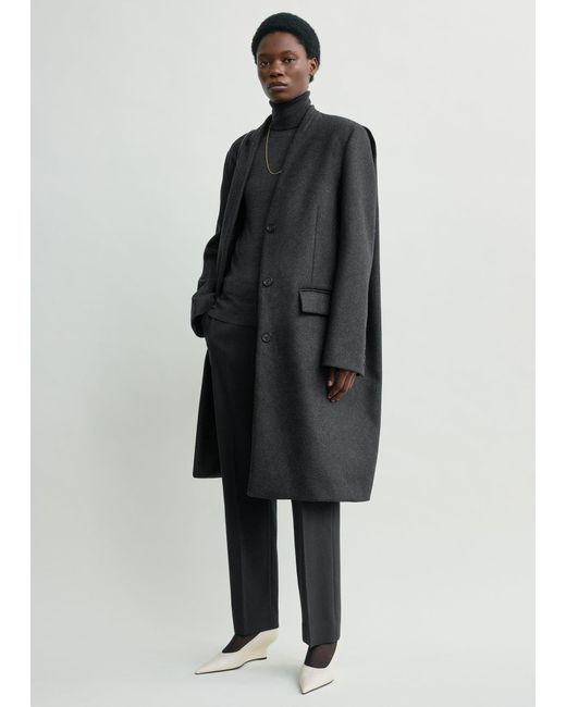 Totême  Black Deep Pleat Coat