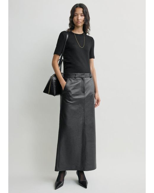 Totême Black Classic Jersey Tee