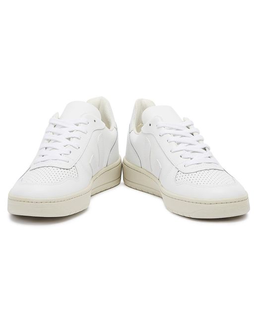 v white trainers