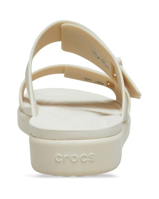 CROCSTM Metallic Brooklyn Buckle Sandstein Sandalen