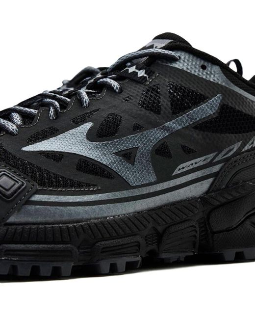 Mizuno Black Daichi Ls/Metallic/Iron Gate Trainers