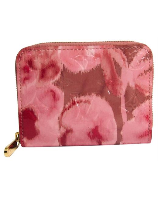 Louis Vuitton Leather Rose Velours Monogram Vernis Ikat Limited Edition Zippy Coin Purse in Pink ...