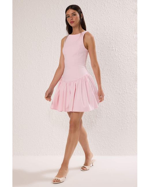 Trendyol Red Tailliertes, Gewebtes Kurz-/Minikleid Für Damen