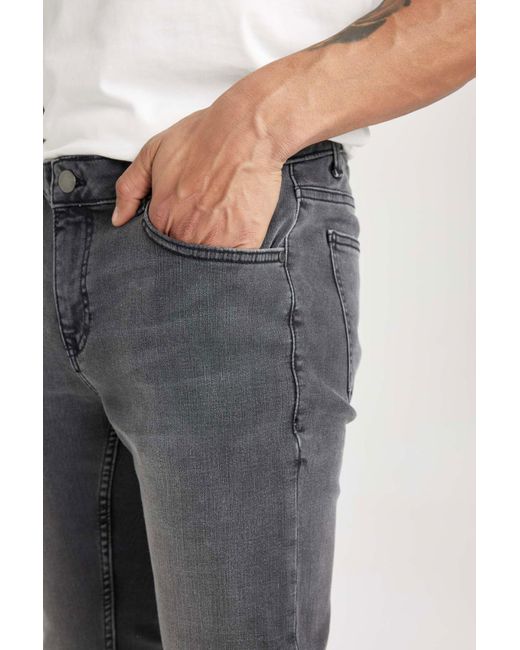 Defacto Carlo skinny fit extra skinny fit jeanshose mit normaler taille und extra schmalem bein b3619ax24sp in Gray für Herren