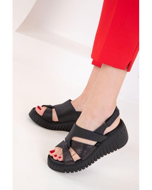 Soho Black Schwarze Echtleder Gefütterte Schuhe Mit Absatz Für Damen