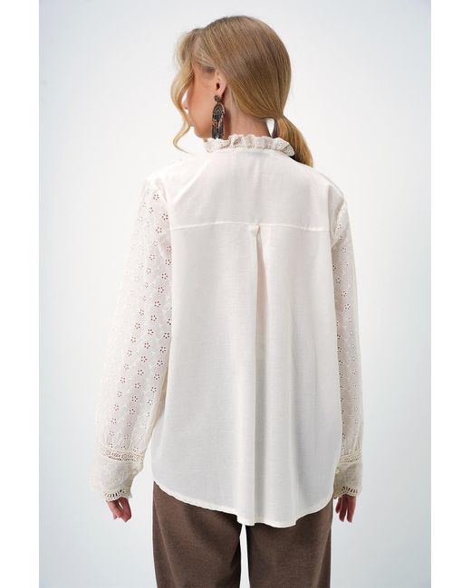 Trend Alaçatı Stili Natural Ecrufarbenes, Gerüschtes, Besticktes Fisto-Hemd Für Damen