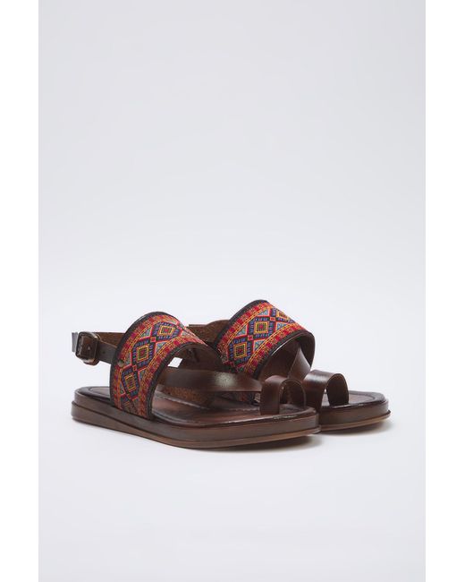 Trendyol Brown Braune Flip-Flops Mit Ethnischem Muster Für Damen