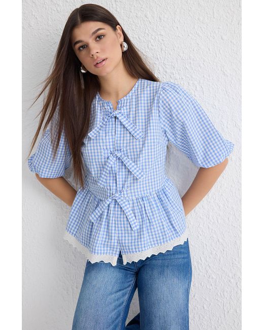 Trendyol Blue Blaues Webhemd Mit Spitze Am Saum Und Bindedetail An Der Vorderseite Für Damen