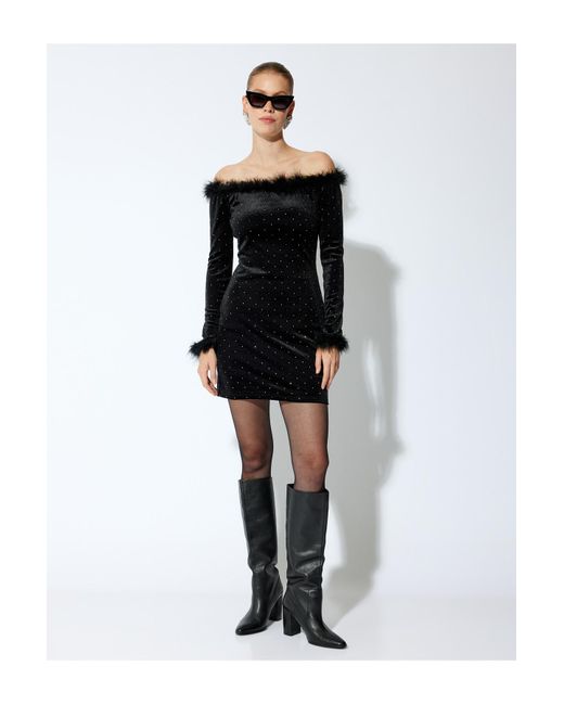 Koton Black Mini-Abendkleid Aus Samt Mit U-Boot-Ausschnitt Und Langen Ärmeln Und Strass-Feder-Detail Für Damen