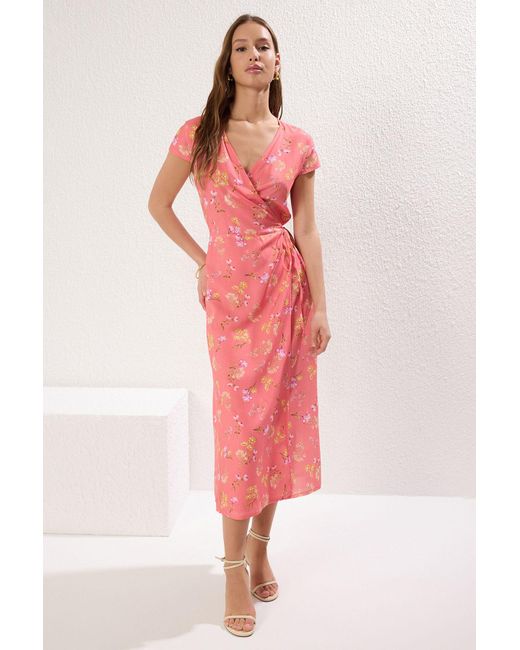 Trendyol Pink Zweireihiges Midi-Webkleid Mit Blumendruck Für Damen