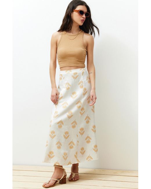 Trendyol White Ecrufarbener, Floral Gemusterter A-Linien-Rock