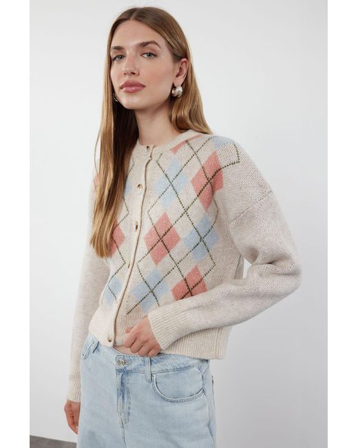 Trendyol Natural Weich Strukturierter Strick-Cardigan Mit Rautenmuster – Jacken-Look Für Damen