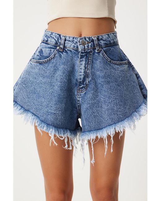 Happiness İstanbul Blue Dunkelblaue Jeansshorts Mit Hoher Taille Und Quasten – Für Damen