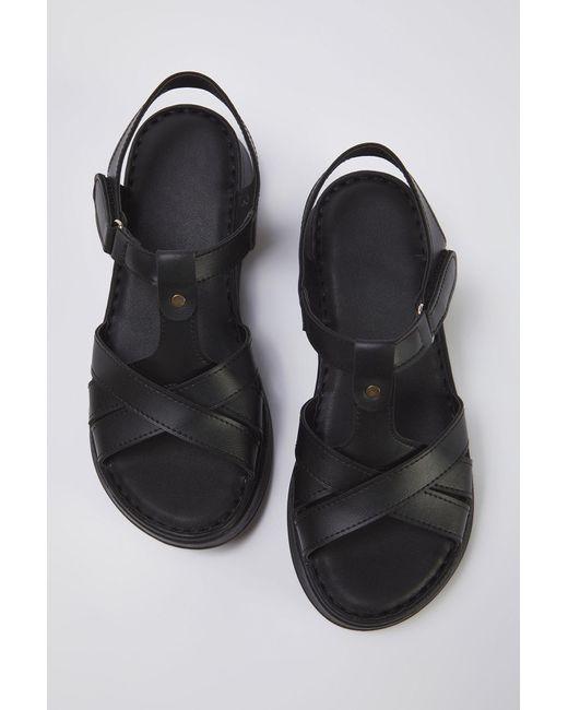 Trendyol Black Extra Bequeme Flache Sandalen Mit T-Riemen