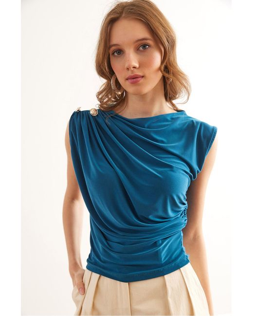Olalook Blue Petrolblaue, Ärmellose Bluse Mit Drapiertem Schulterdetail – Blz- 19002834 Für Damen