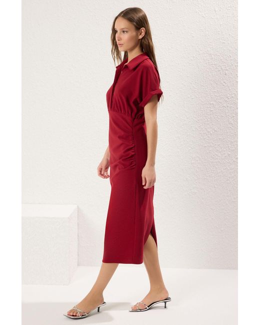 Trendyol Red Burgunderrotes, Gerades Midi-Webkleid Für Damen