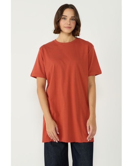 C&City Red Zweiteiliges, Langes T-Shirt Mit Rundhalsausschnitt Und Schlitz