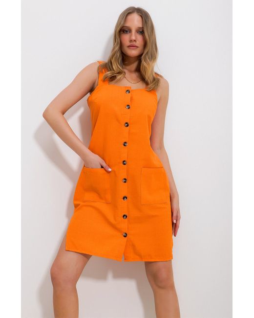 Trend Alaçatı Stili Orange Kleid aus 100 % leinen mit farbenen trägern und knopfleiste vorne