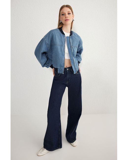 Trendyol Blue Blaue Crop-Bomber-Jeansjacke Für Damen