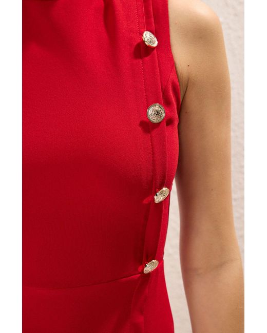 Trendyol Red Detaillierter Rock Mit Roten Knöpfen, Gewebtes Midikleid Mit Öffnung