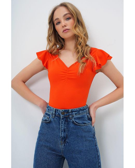 Trend Alaçatı Stili Orangefarbene Bluse Mit Rüschen Und Herzförmigem Ausschnitt – Für Damen